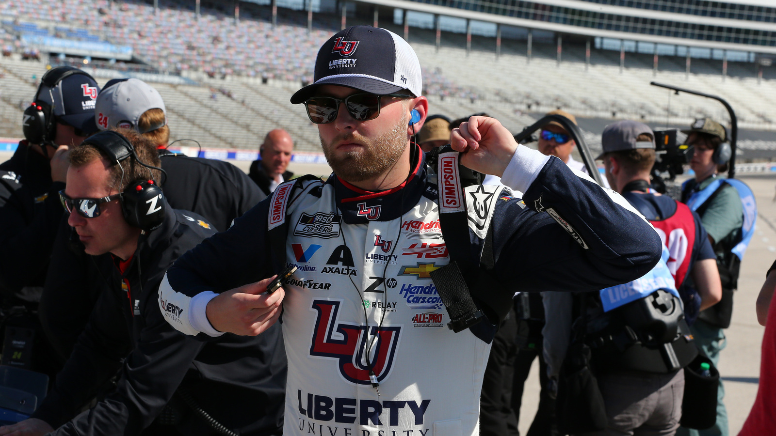 Kyle Petty equates 'franchise player' William Byron to Kurt Busch and Kevin Harvick