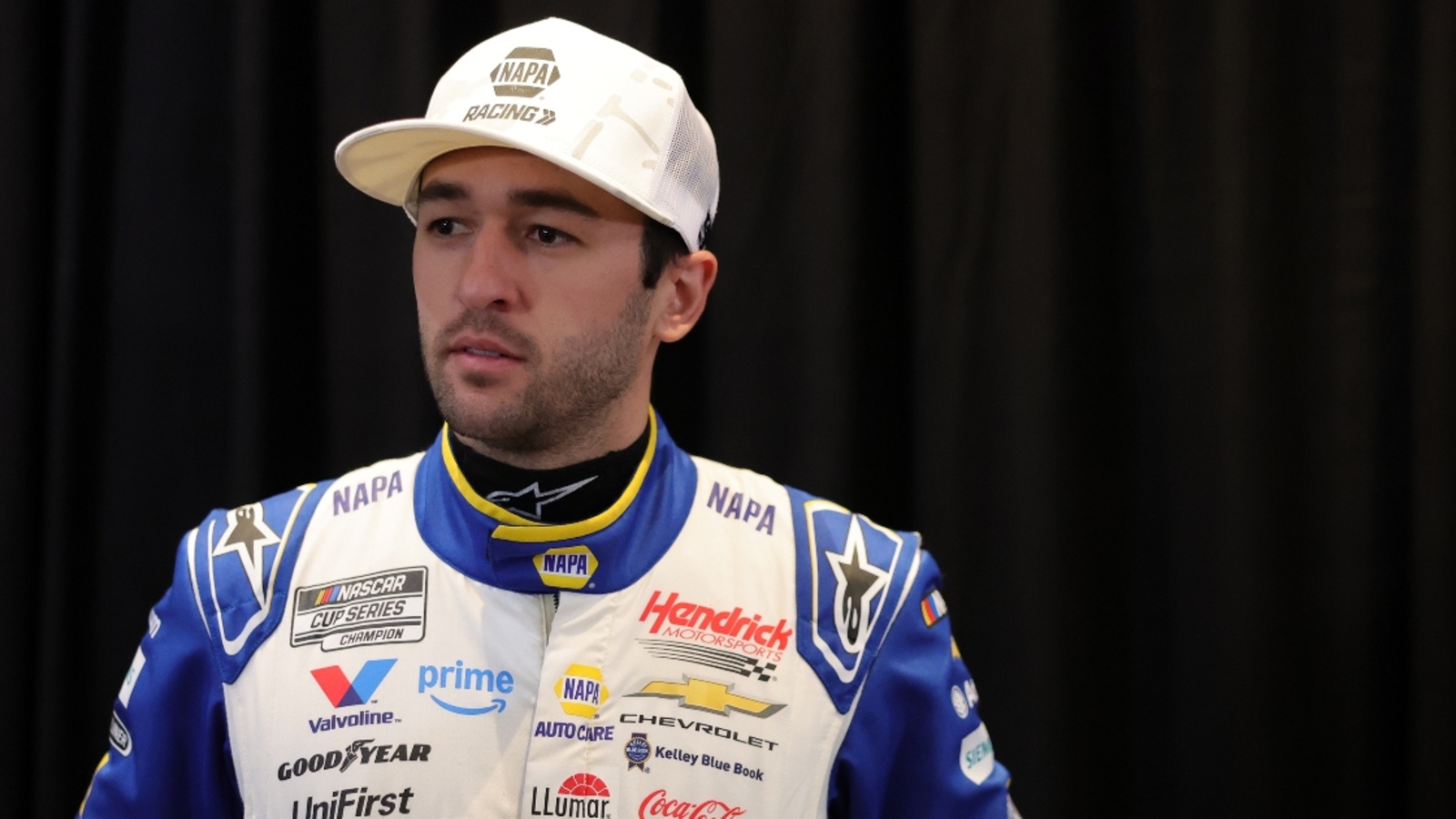 Denny Hamlin breaks down Chase Elliott attempting to reel him in late at Las Vegas