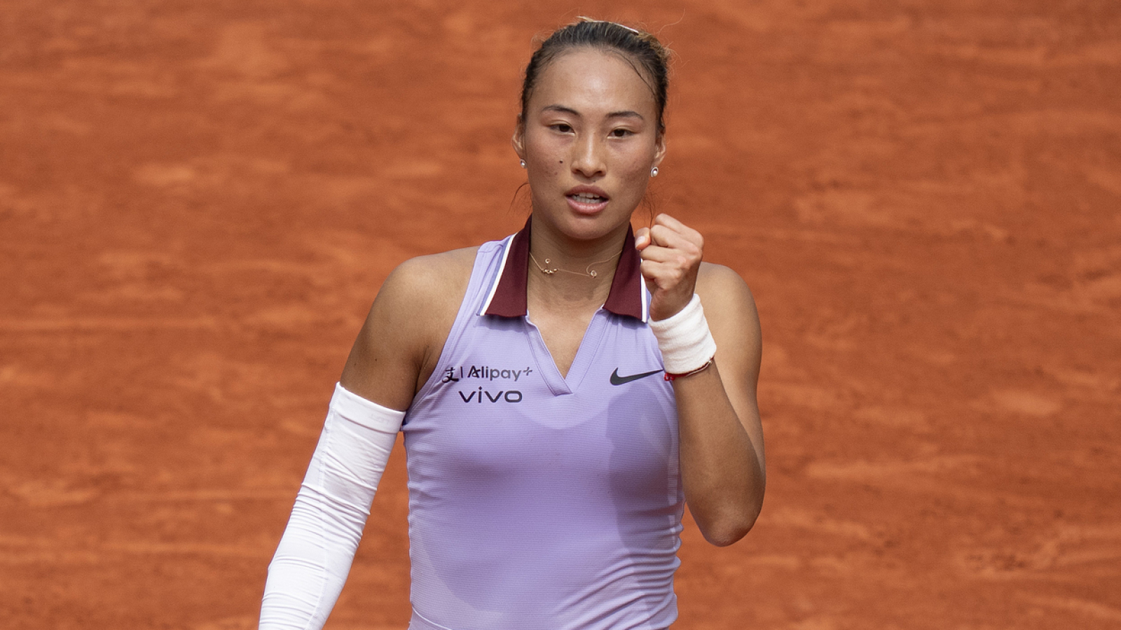 'I want to see where my body is right now': Zheng Qinwen sends signals after retirement, with top-10 in jeopardy