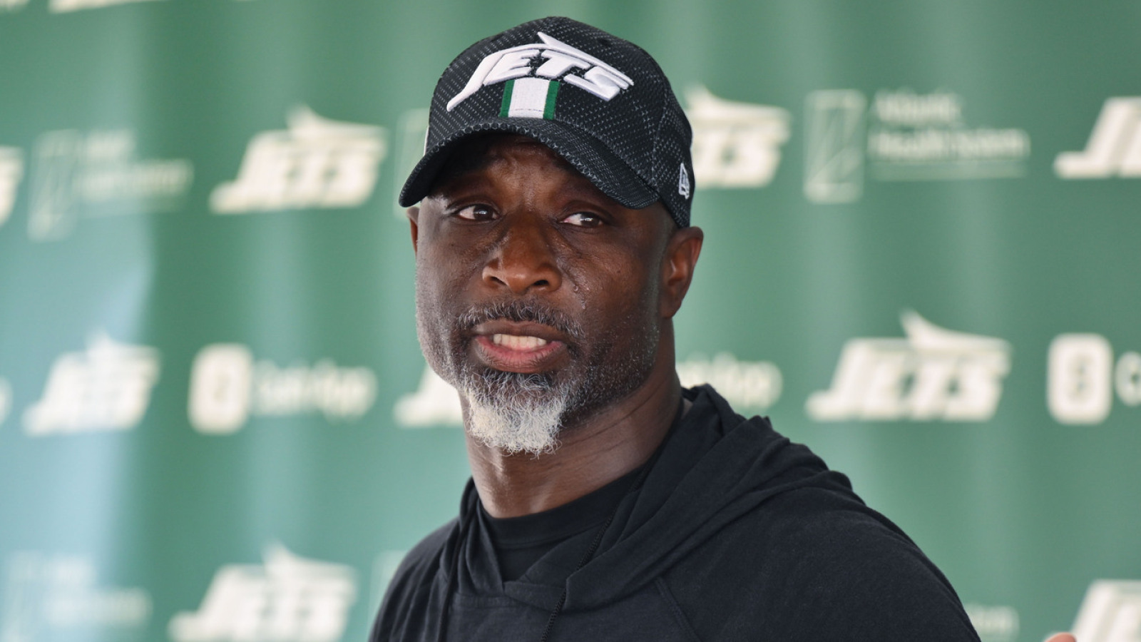 Jets' Aaron Glenn addresses takes about viral celebration dance in loss to Buccaneers