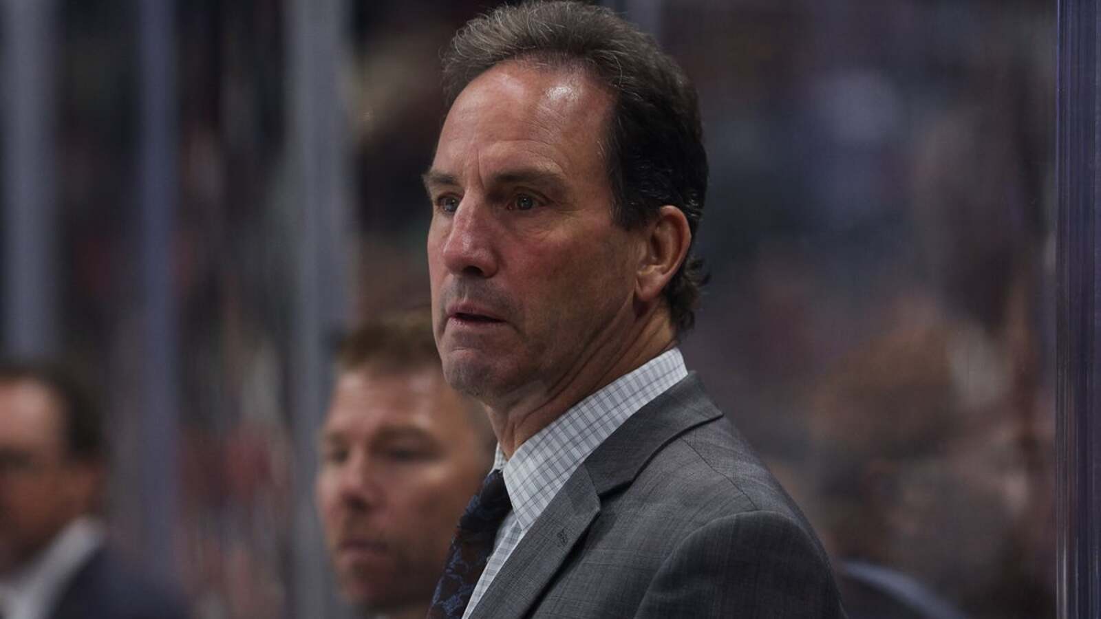 Jets grab early lead, cruise to 5-2 win over Islanders