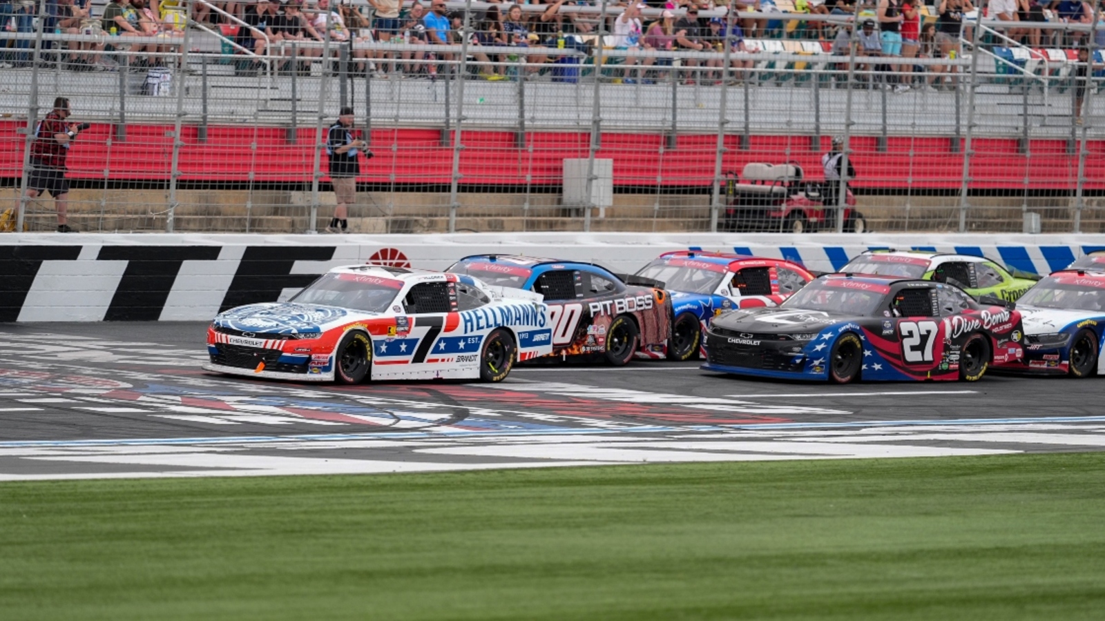 Justin Allgaier reacts to heartbreaking result after pit road gaffe at Charlotte