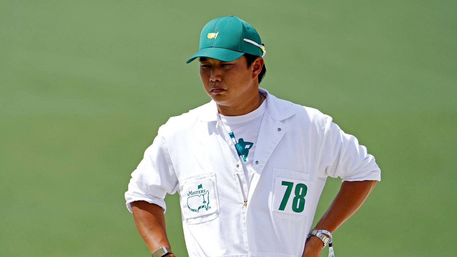 caddie goes viral after Masters win 