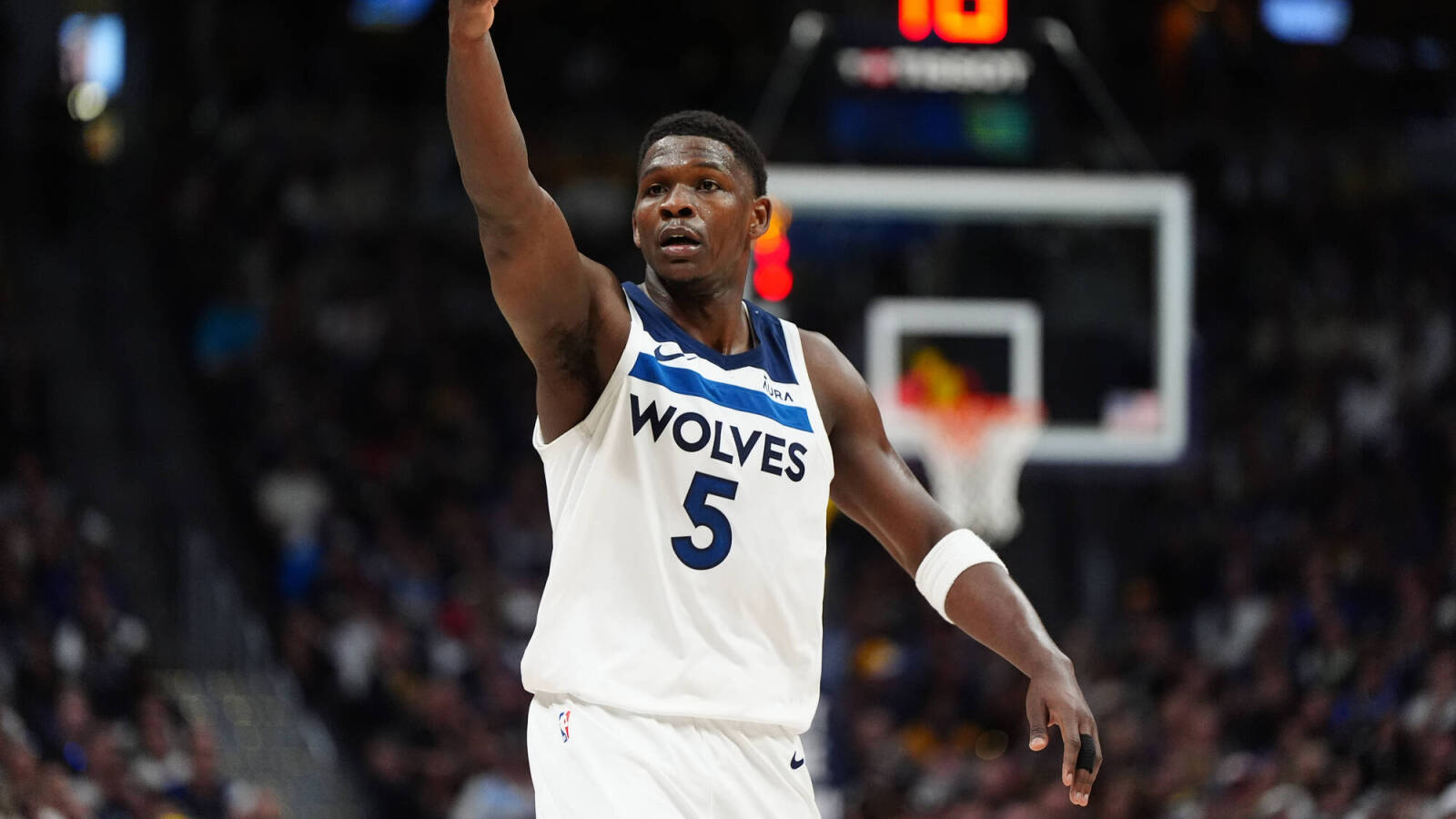 Ant-Man leads Timberwolves to Game 1 upset of Nuggets