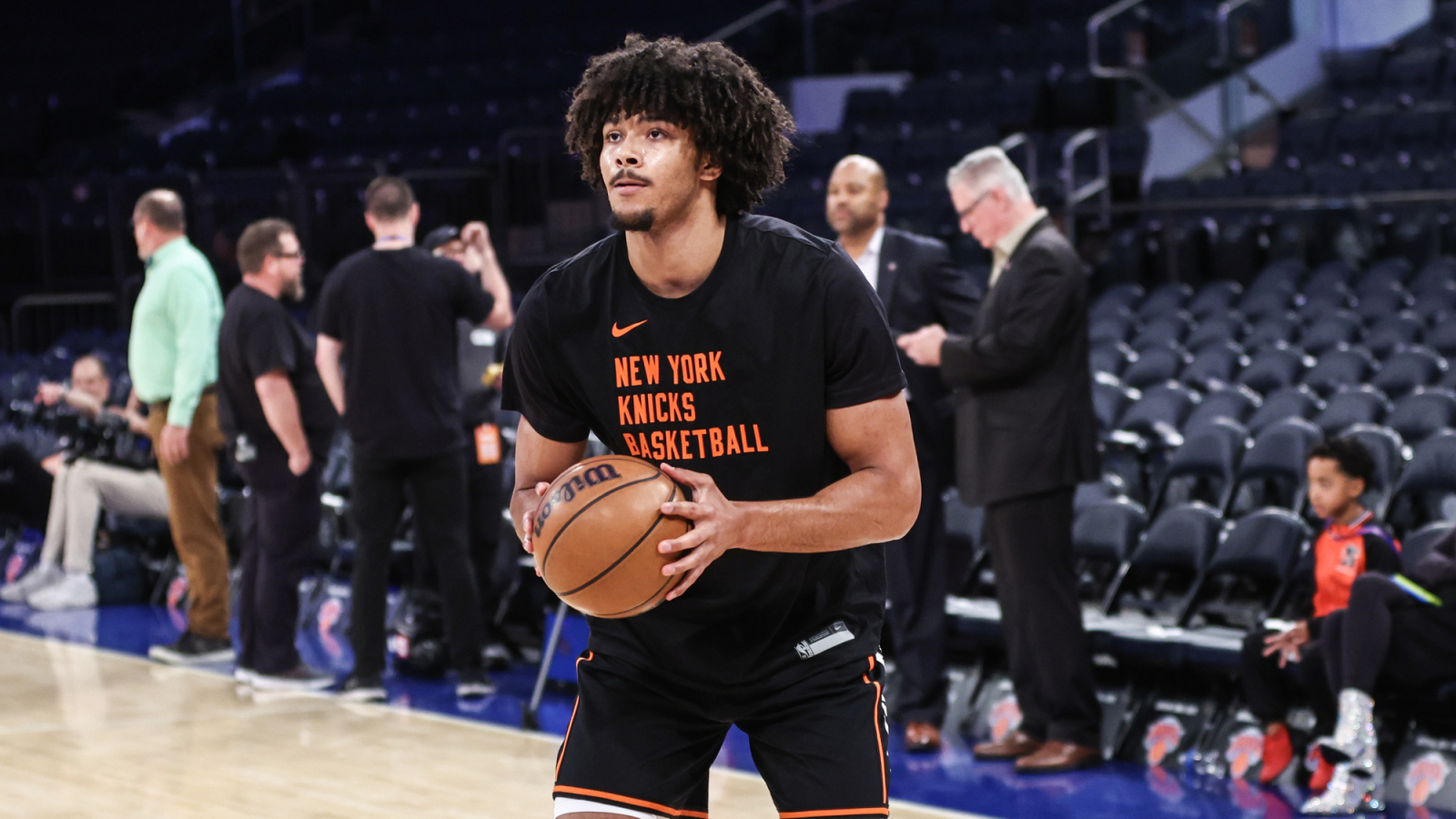 Knicks pick up club option for developmental center