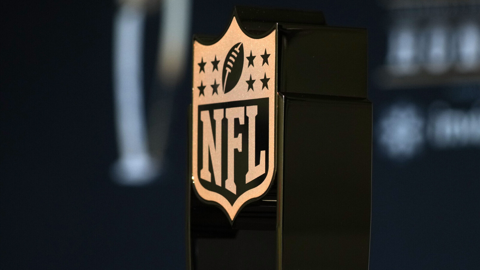 Former NFL No. 1 overall pick Kenneth Sims passes away at 65