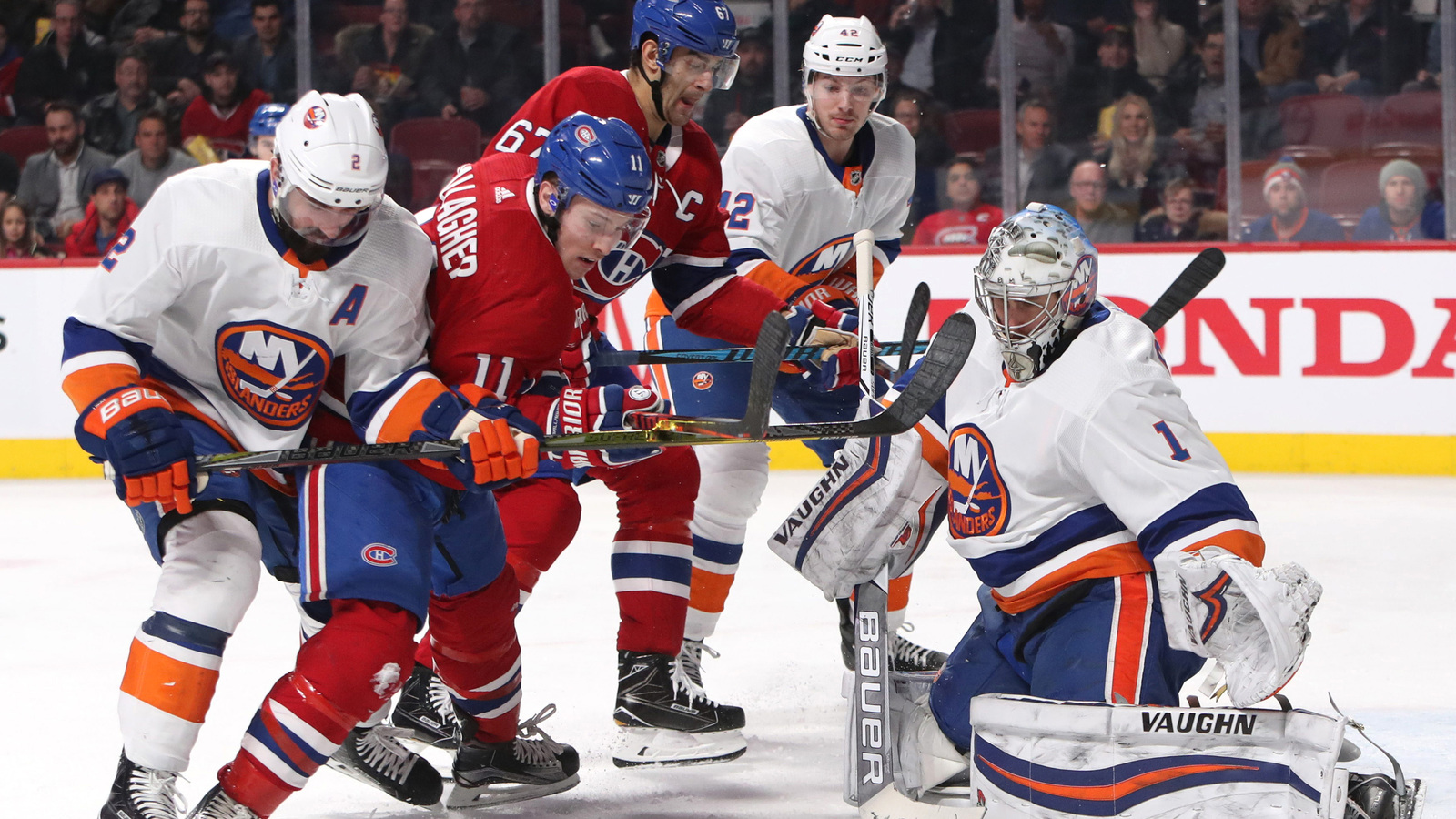 Islanders trade options