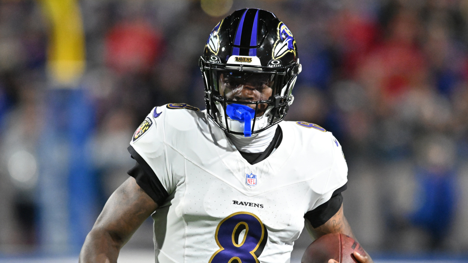 Ravens' Lamar Jackson apologizes, offers advice to Bills fan he shoved in retaliation