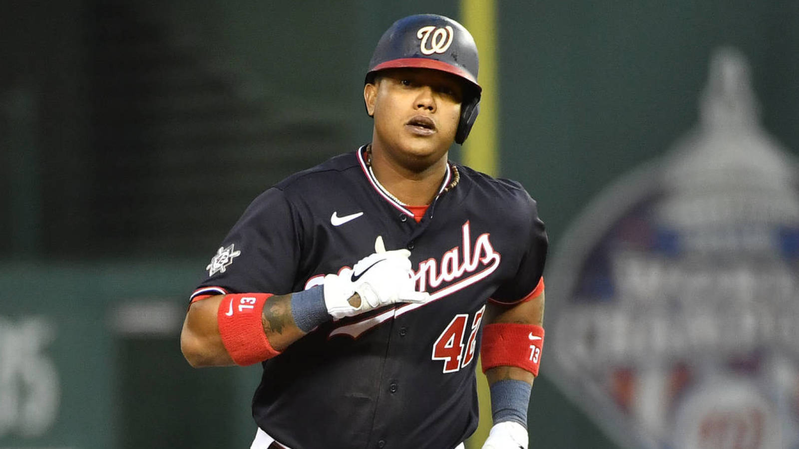 Nationals' Starlin Castro placed on administrative leave after alleged domestic violence incident