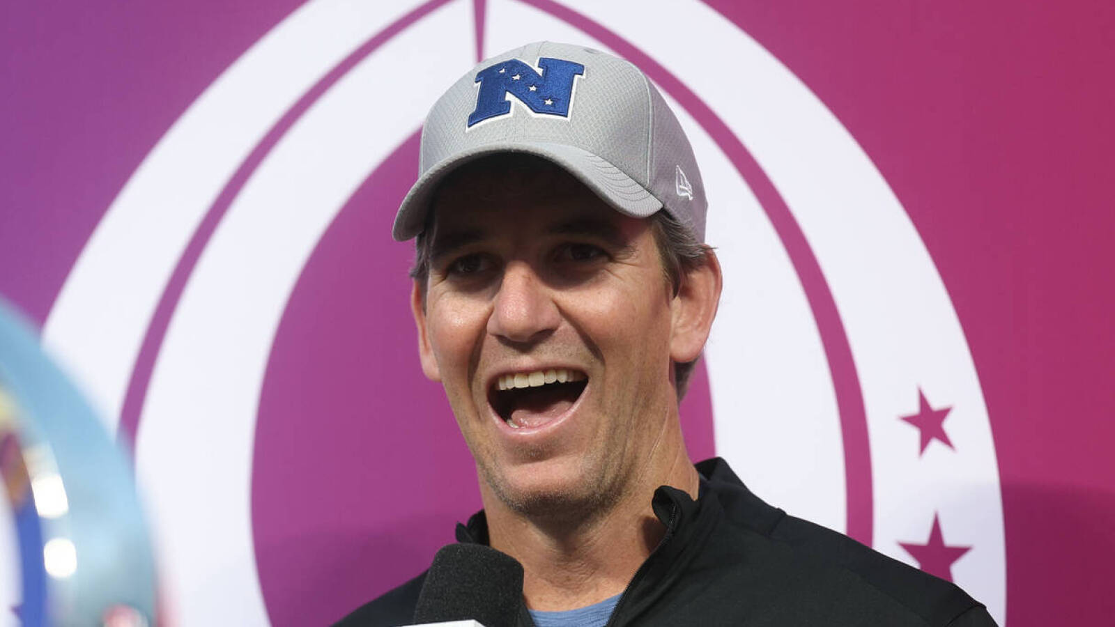 Eli Manning has hilarious explanation for not attending 'The Roast of Tom Brady'