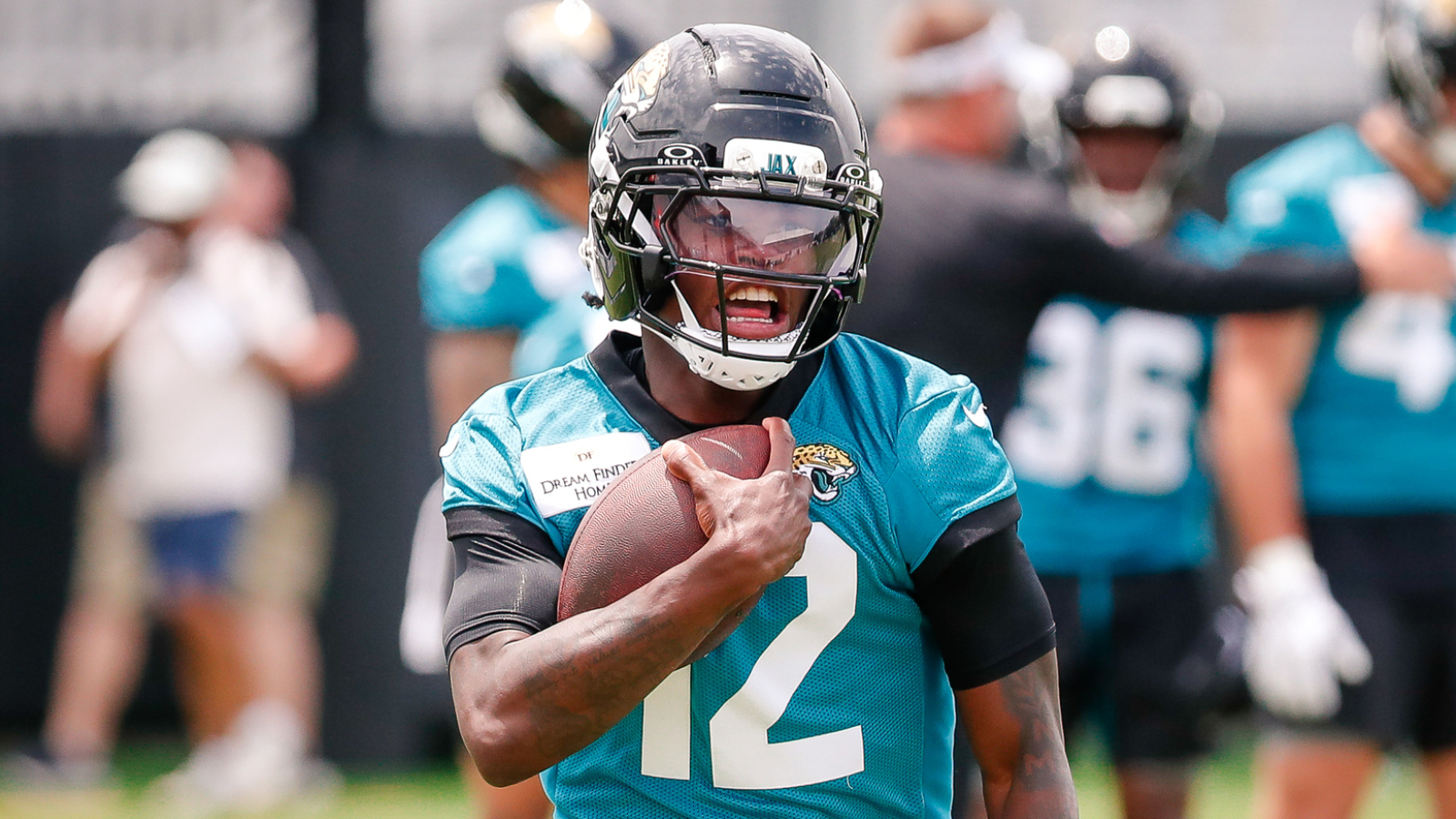 Travis Hunter's absurd play at OTAs showcases why Jaguars traded multiple draft picks to take him