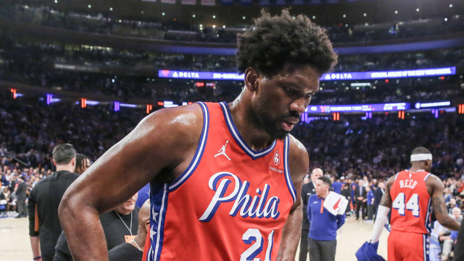 Joel Embiid returns for 76ers after suffering knee injury scare in Game 1