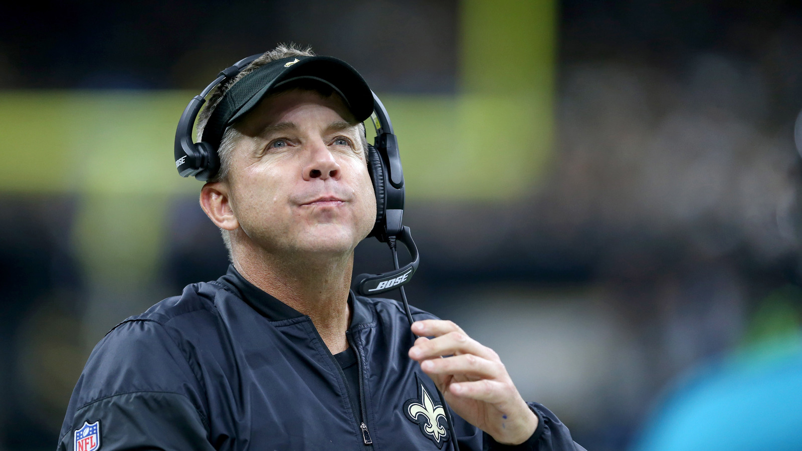 National Football League to consider knee injury during concussion protocol investigation