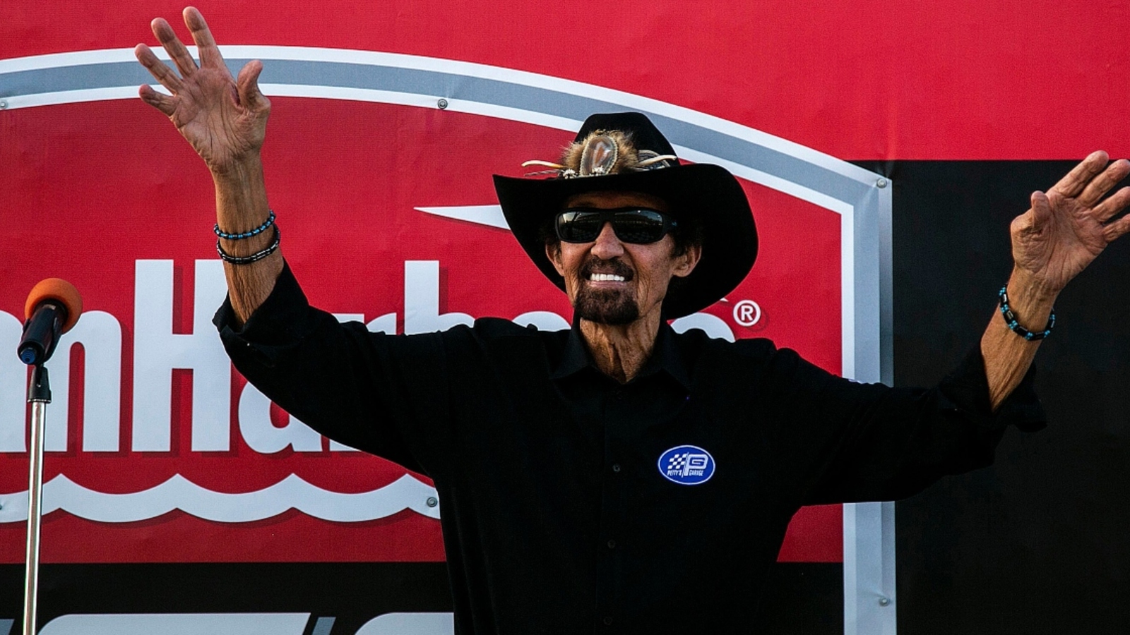 Richard Petty, Kyle Petty, Joe Gibbs, and Richard Childress give the command for the Food City 500 at Bristol