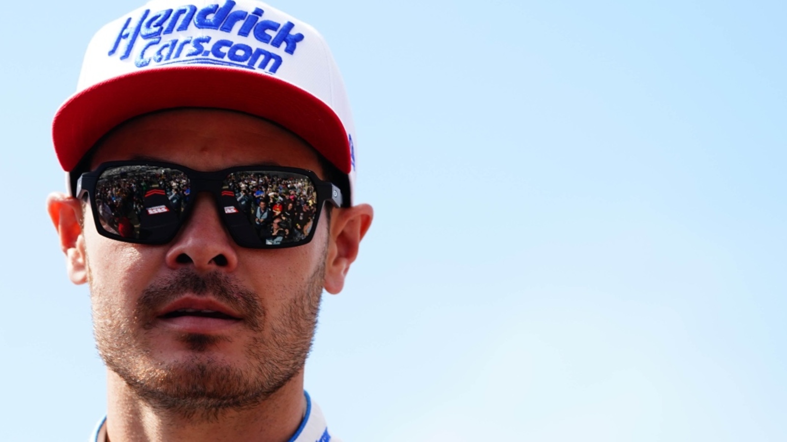 Dale Earnhardt Jr. defends Kyle Larson in dustup with spotter over Denny Hamlin, but needs to see more