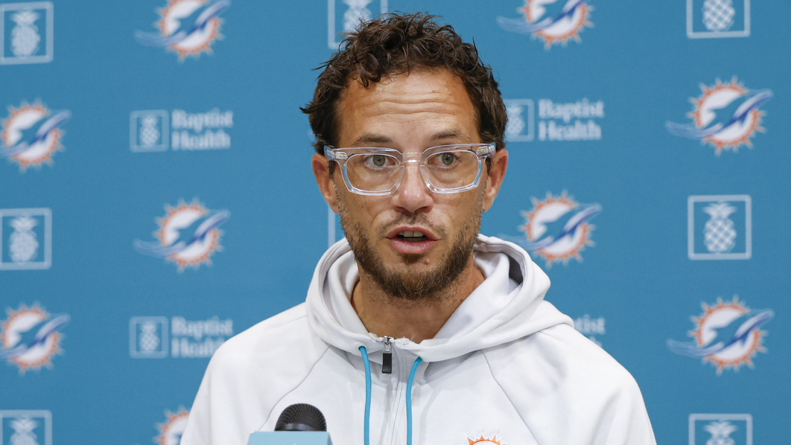 Dolphins' Mike McDaniel addresses fight at joint practice with Bears
