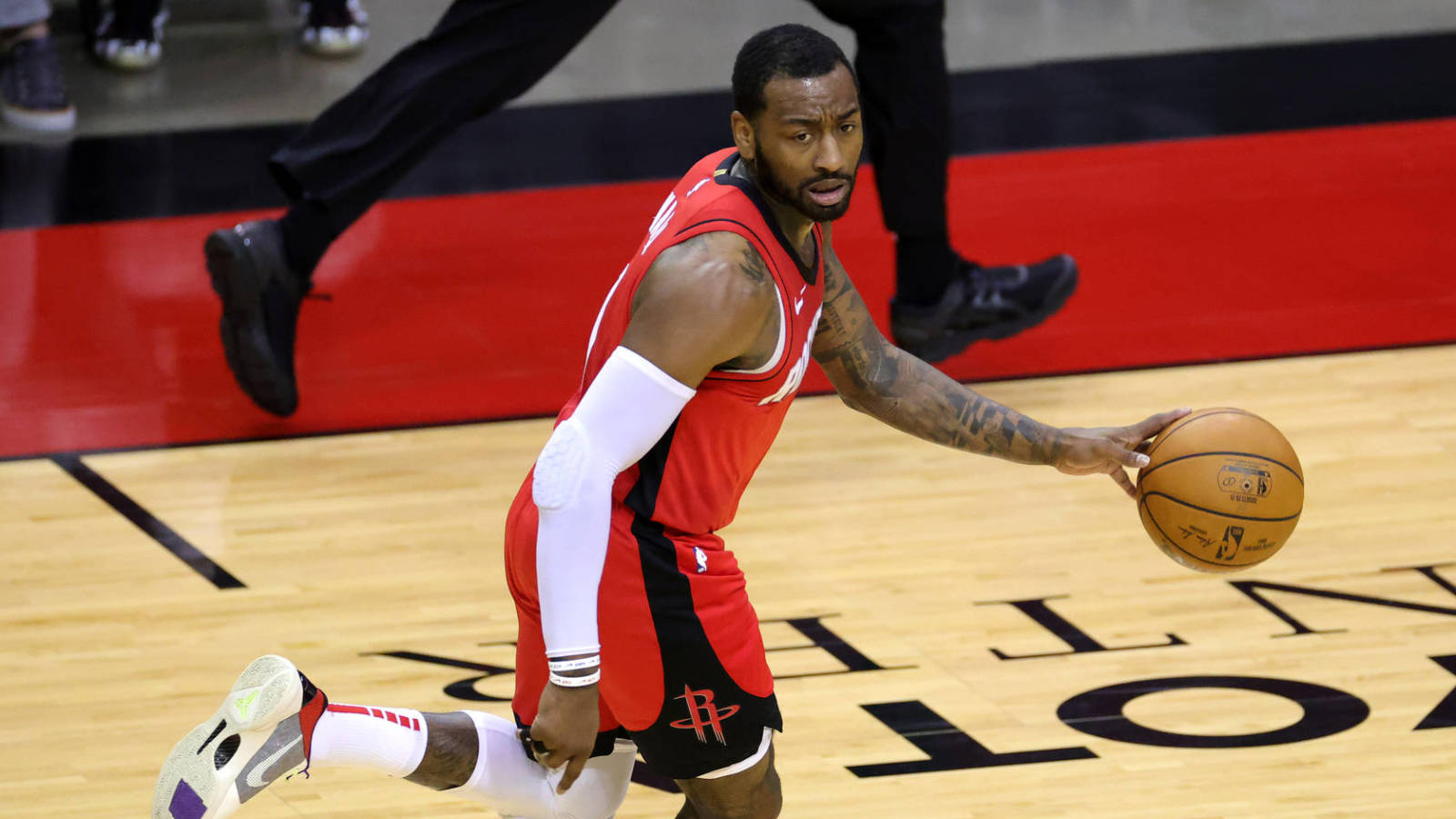 Rockets' John Wall done for season with hamstring injury