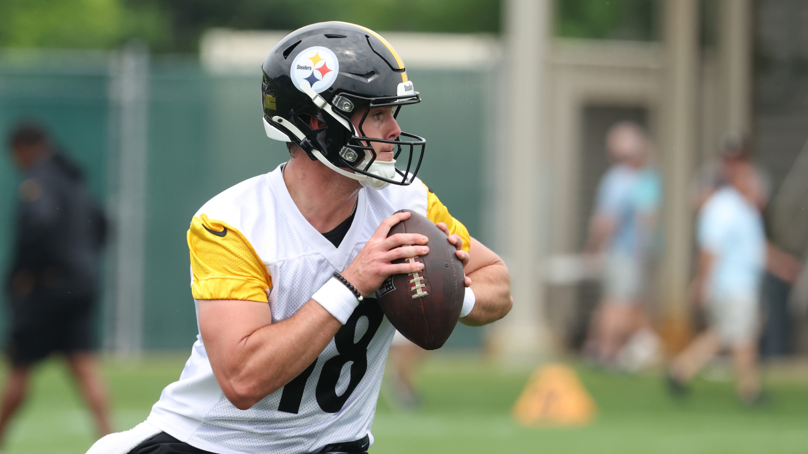 ‘Howard The Odd Man Out’: Steelers Fans Get Concerning Warning About Will Howard