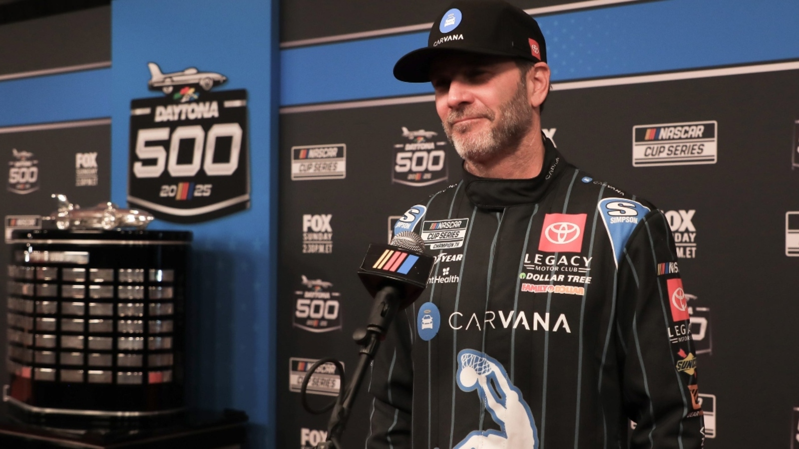 Martin Truex Jr. and Jimmie Johnson lock into Daytona 500 as two fastest open cars in qualifying