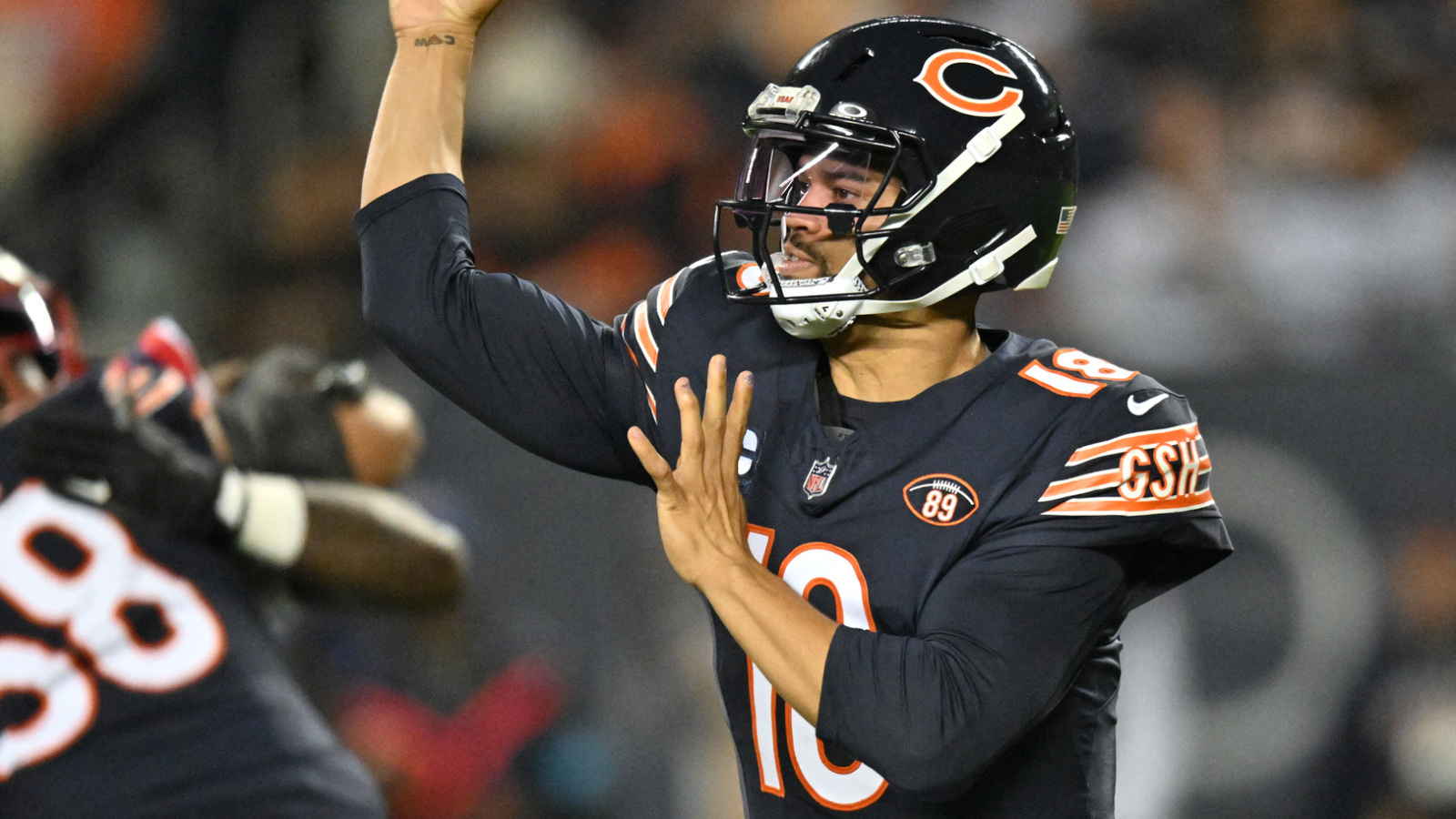 Caleb Williams and Bears beat Patriots 30-24, edging Drake Maye in Thursday night duel