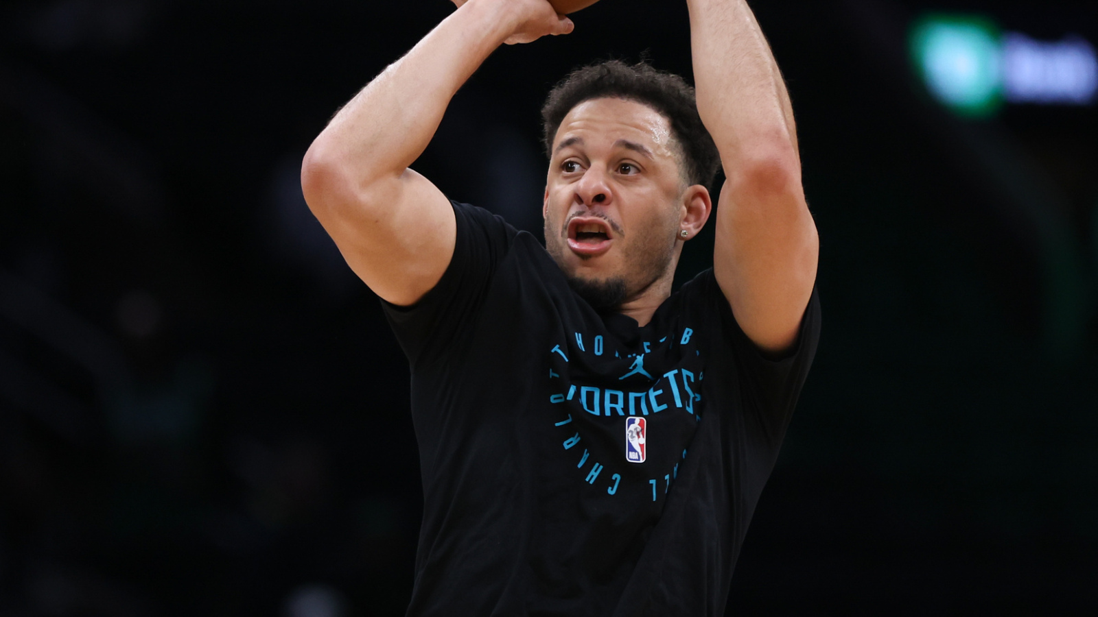 Which former player will the Warriors reunite with?