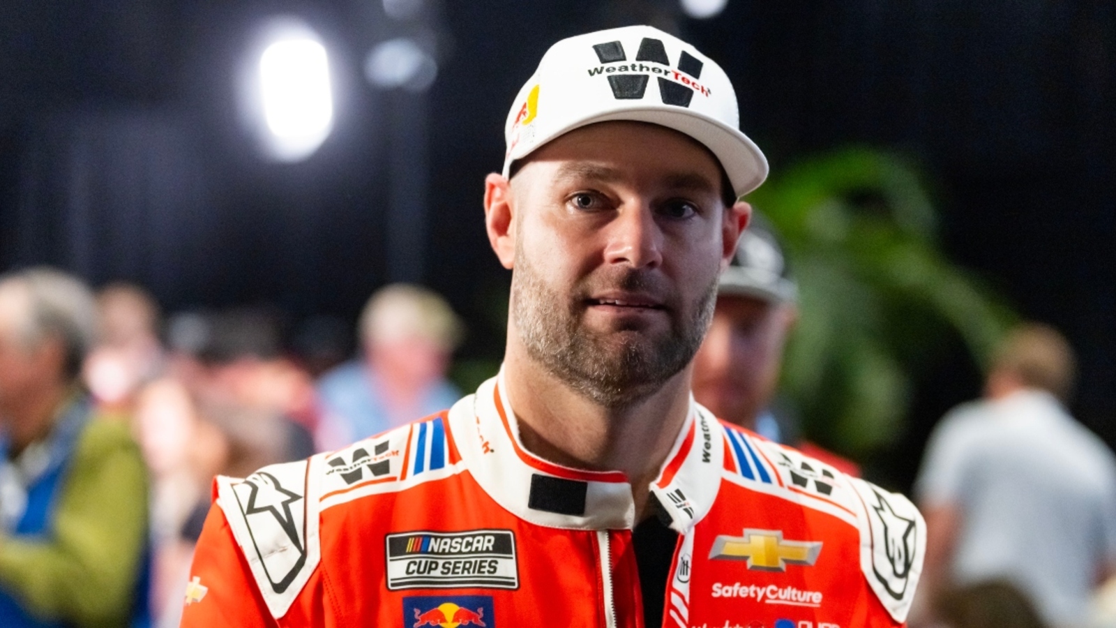 Dale Earnhardt Jr. sends warning to Trackhouse after Shane van Gisbergen struggles at Dover