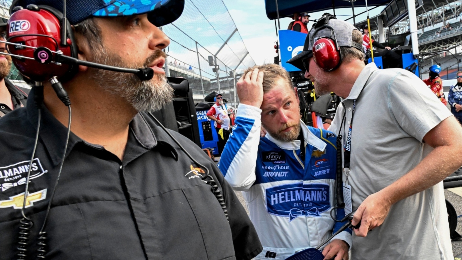 Dale Earnhardt Jr. reveals warning he gave to Justin Allgaier after Kyle Larson wreck at Indianapolis
