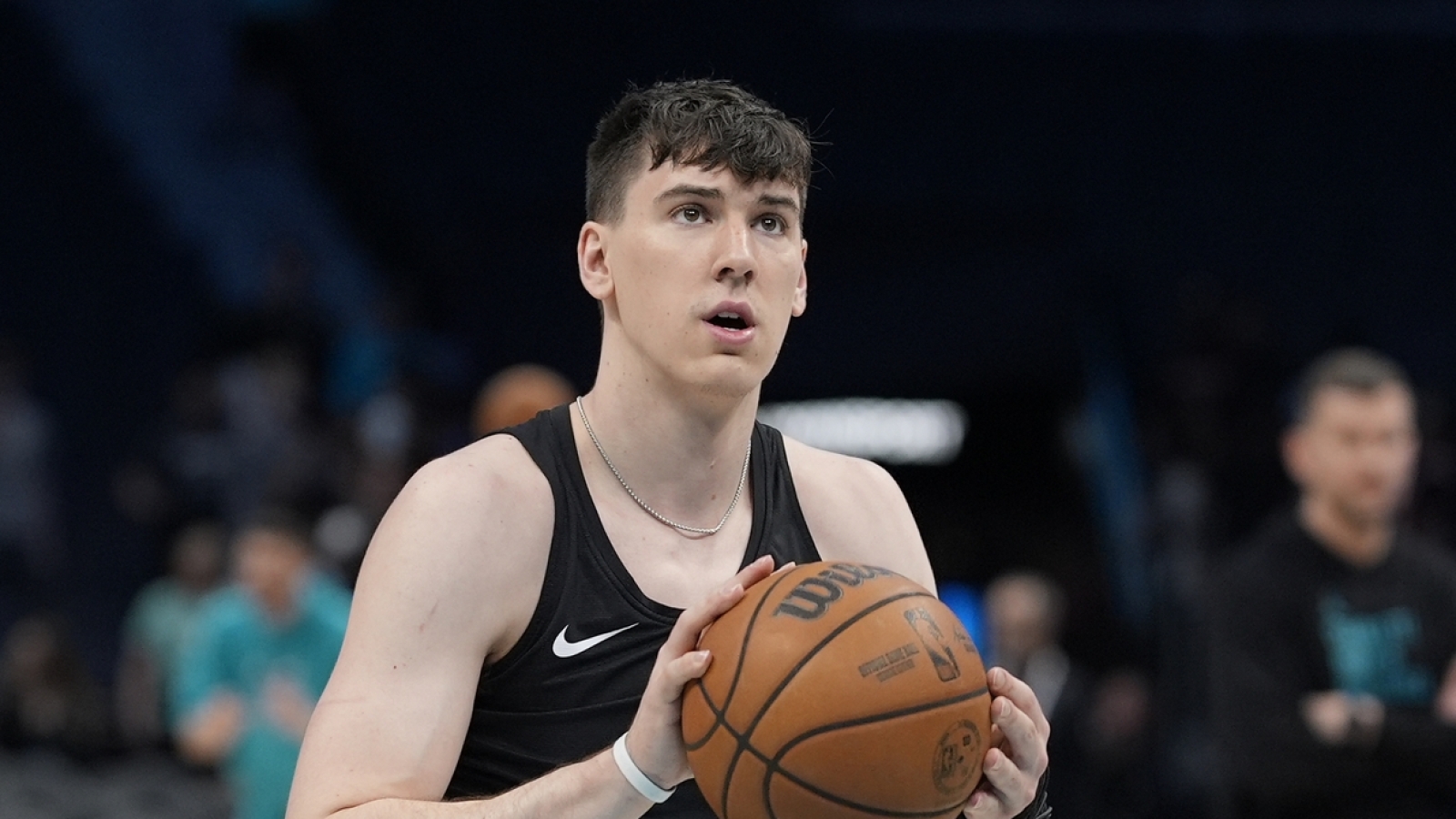 Jake LaRavia could be the X factor for the Lakers