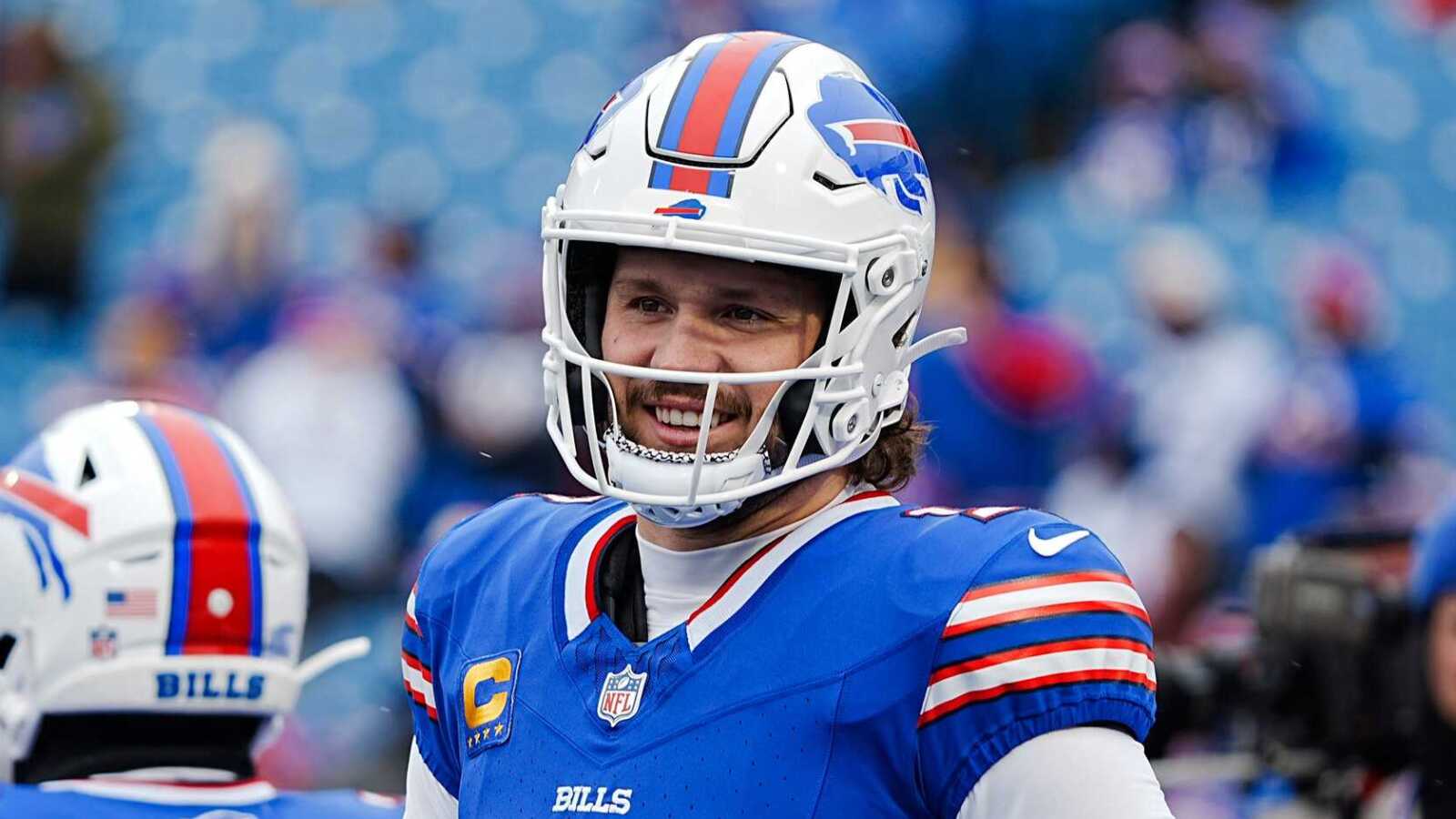 Bills QB Josh Allen clears the air on odd sideline conversation with referee