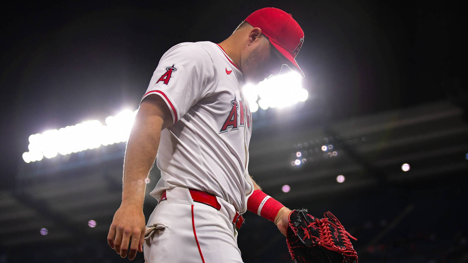 Angels superstar explains why he chose not to play through knee injury