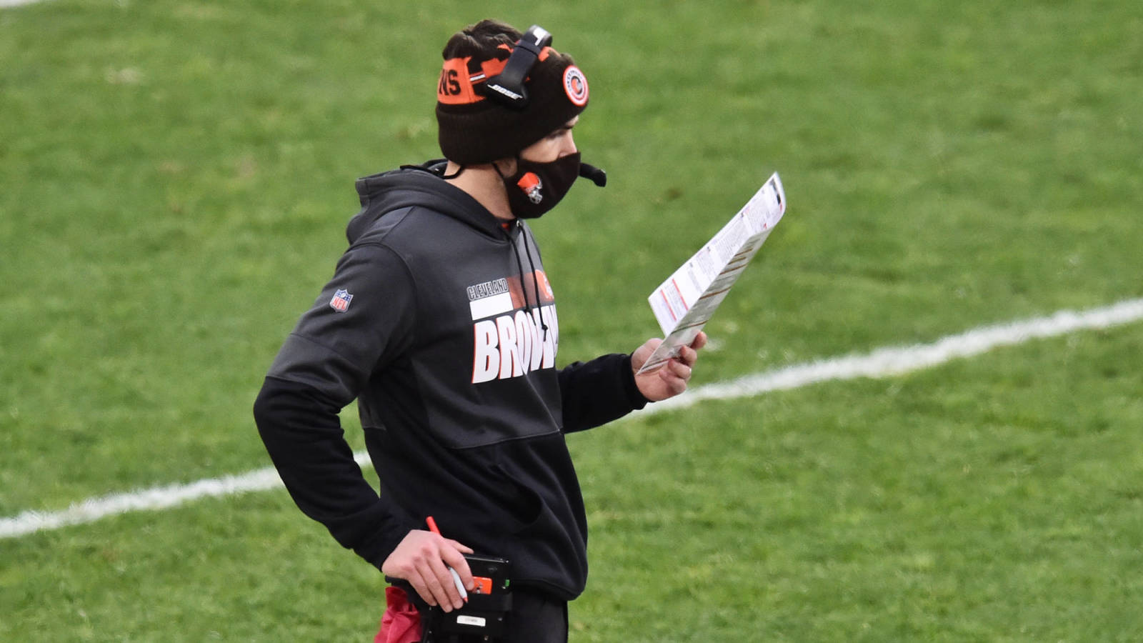 Kevin Stefanski, four others test positive for COVID-19, will miss playoff game vs. Steelers - NewsOpener Kevin Stefanski, four others test positive for COVID-19, will miss playoff game vs. Steelers