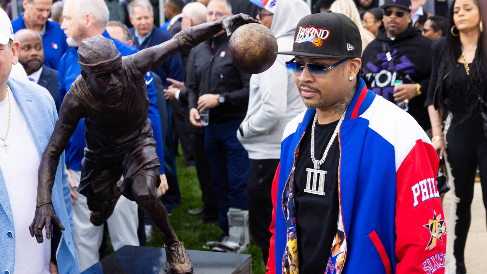 Watch: Allen Iverson reacts to his 76ers statue