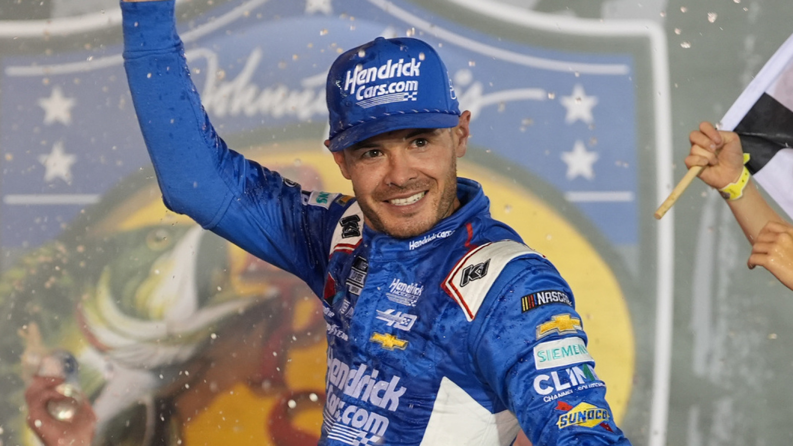 Kyle Larson dominates Bristol night race, two former champs eliminated from playoffs