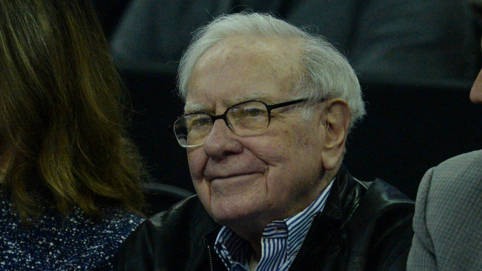 Warren Buffett buys stake in the Atlanta Braves