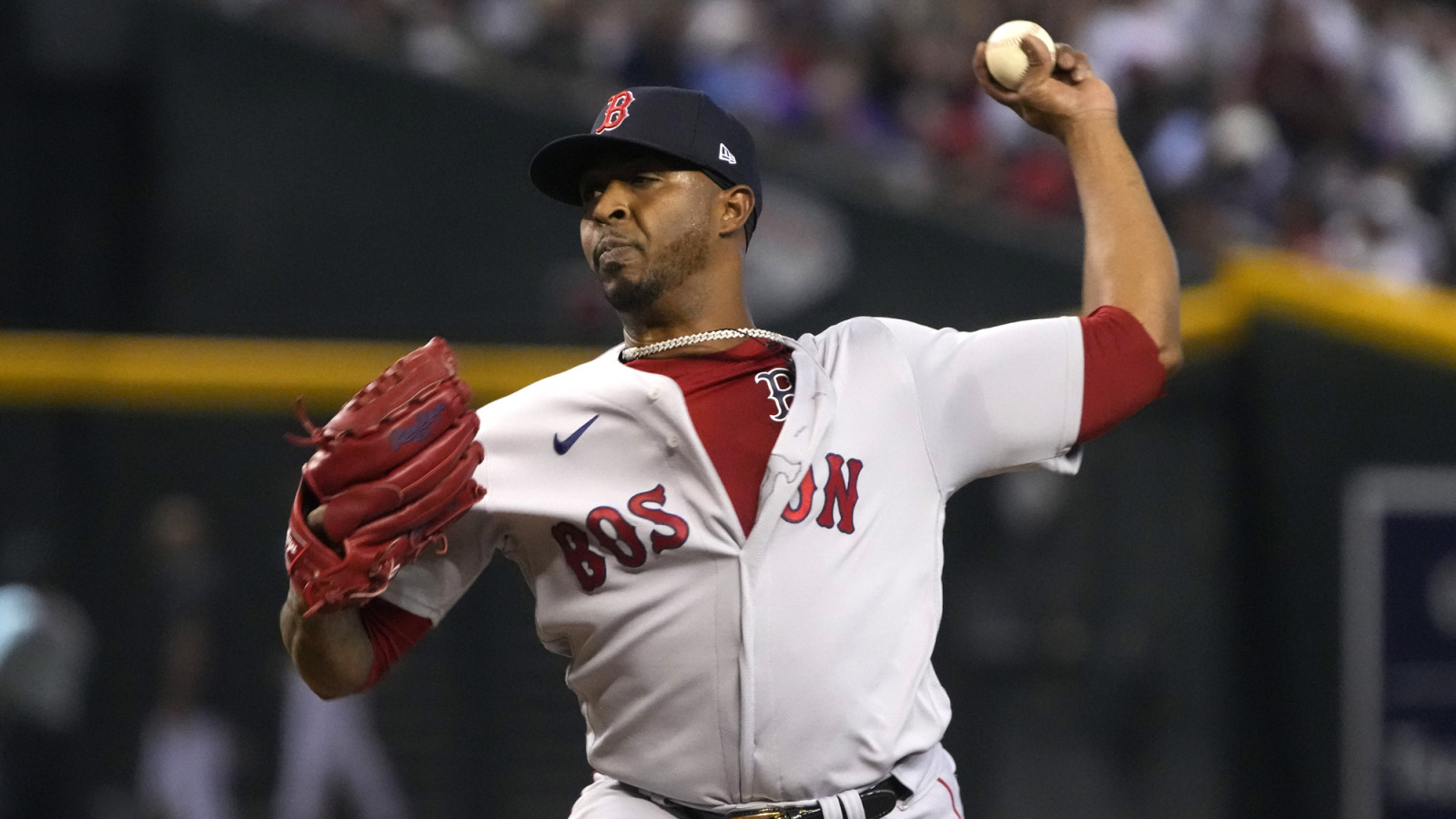 Veteran reliever elects free agency after Red Sox DFA