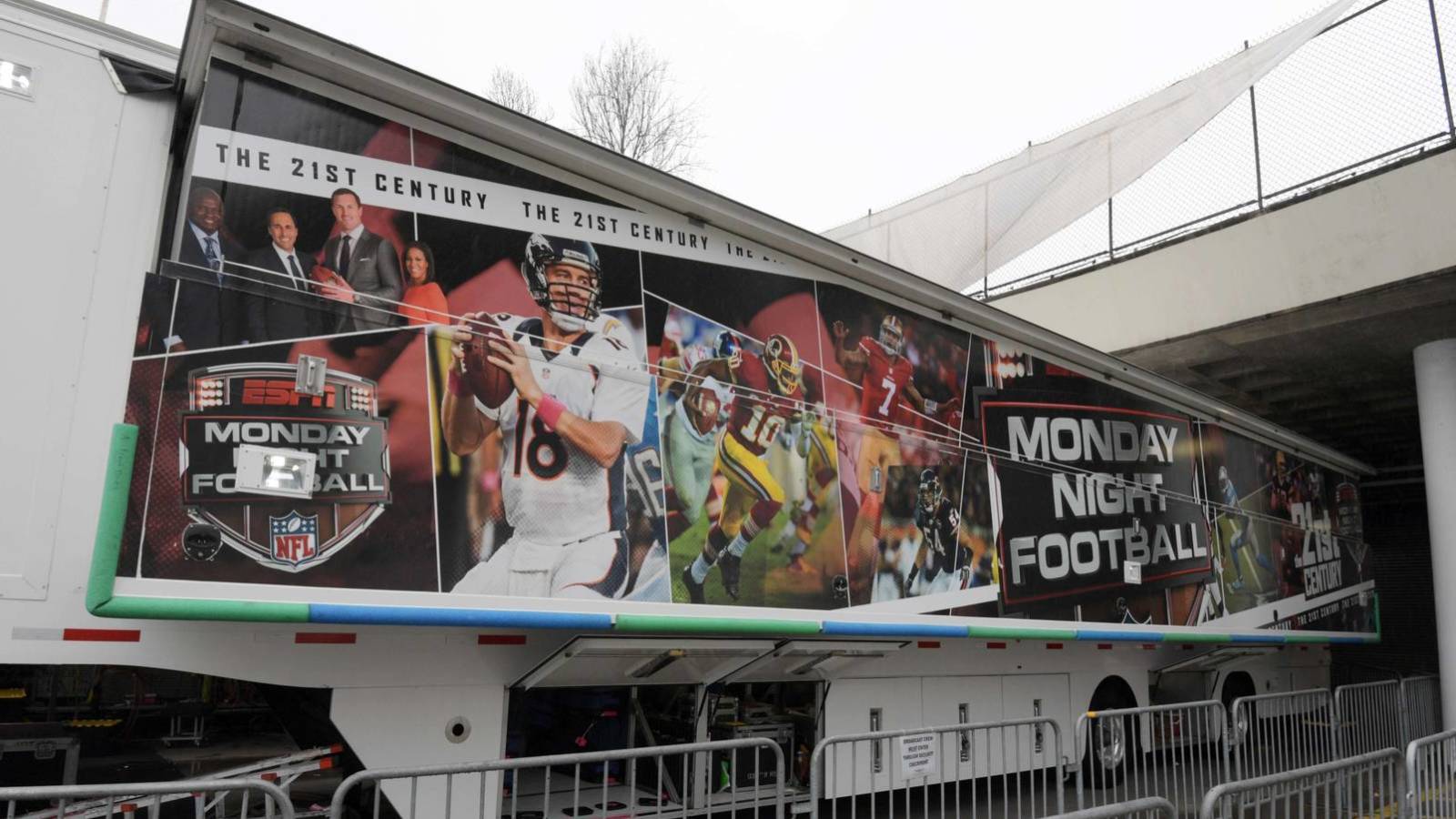Espn Witten Will Not Be Replaced On Monday Night Football