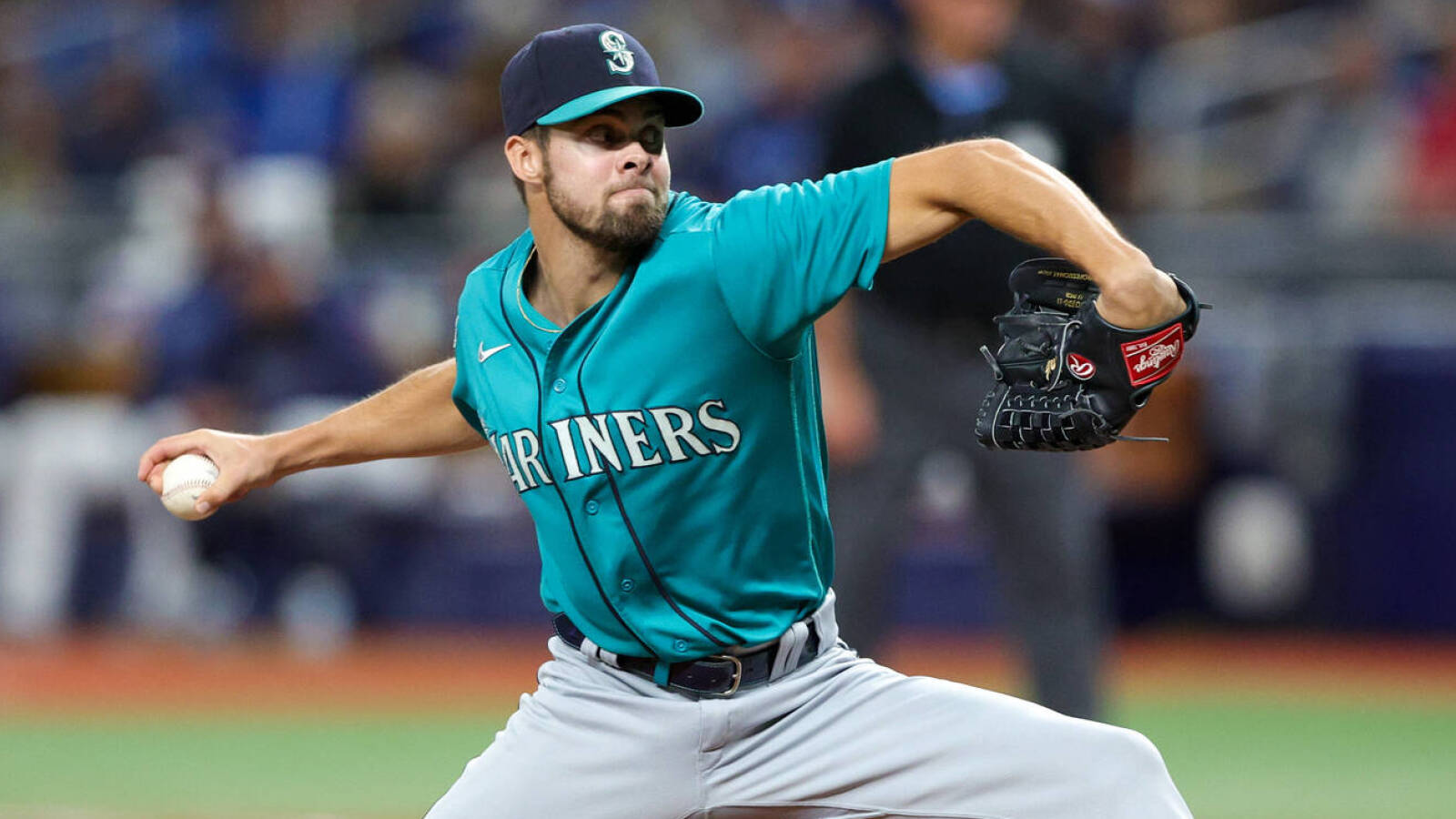 Mariners RHP undergoes Tommy John surgery