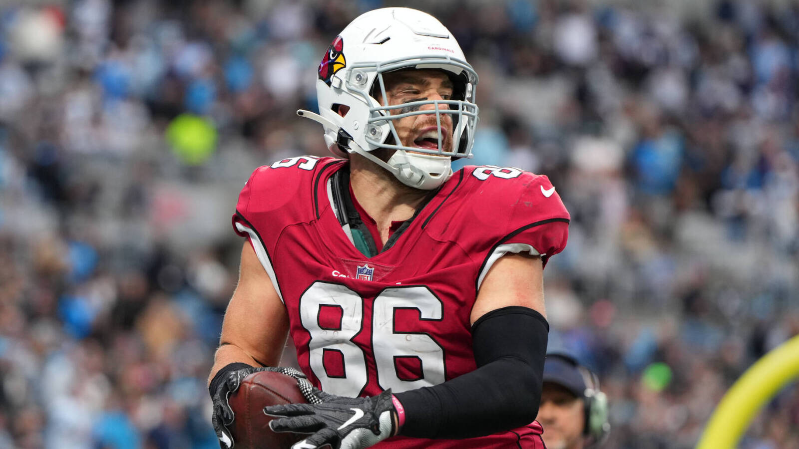 Cardinals leading pass-catcher Zach Ertz done for the season with knee injury