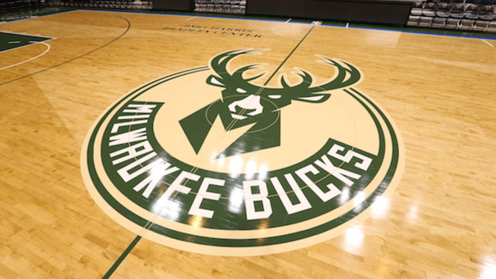 milwaukee bucks alternate court