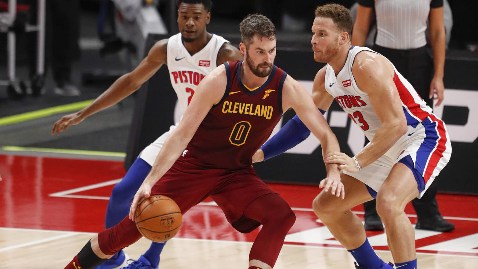 Report: Cavaliers forward Kevin Love to miss at least three weeks with calf strain