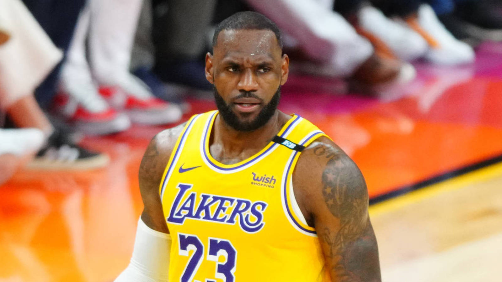 This Is Why Lebron James Is Switching Back To Jersey No 6 Yardbarker