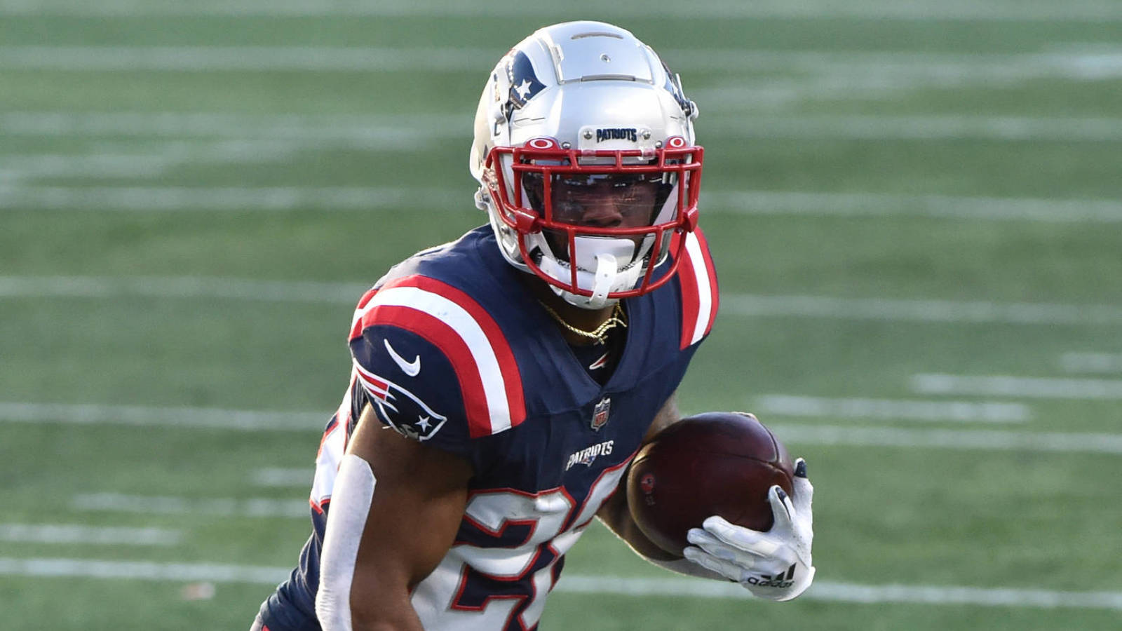 Report: Three-time Super Bowl champion James White expected to re-sign with Patriots