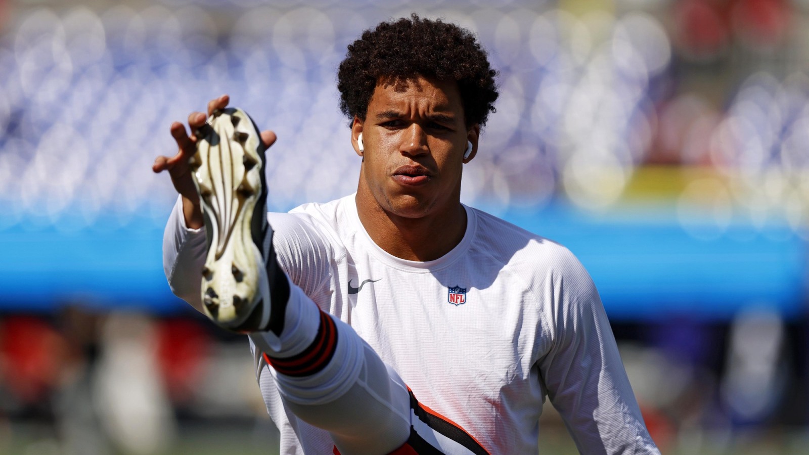 Will DE Joe Tryon-Shoyinka make impact for Bears following trade?