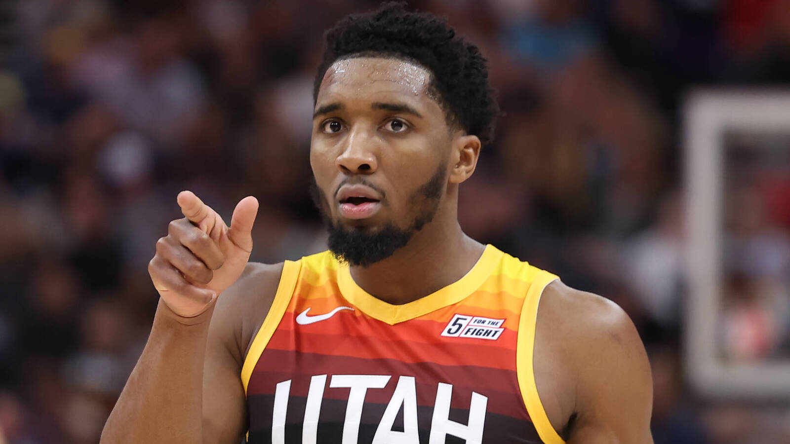 Report: Jazz, Knicks, Lakers discussed three-team trade surrounding Donovan Mitchell, Russell Westbrook