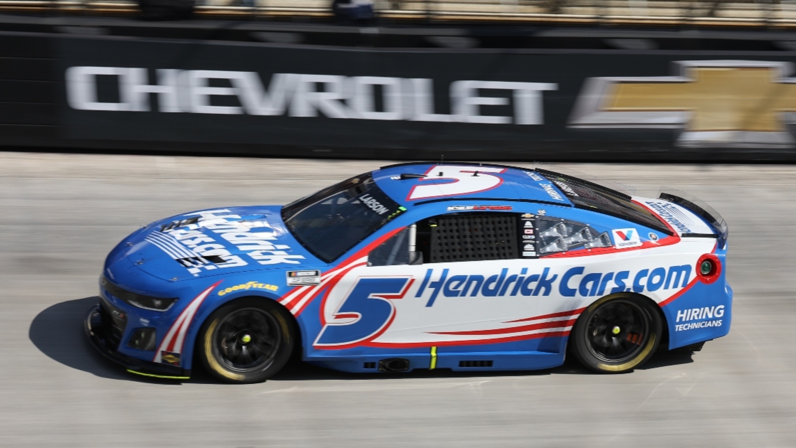 http://www.yardbarker.com/media/f/a/fa9994d4445fec52488090d58df57f48dc847ce8/thumb_16x9/full-results-for-nascar-cup-series-advent-health-400-at-kansas-speedway.jpg