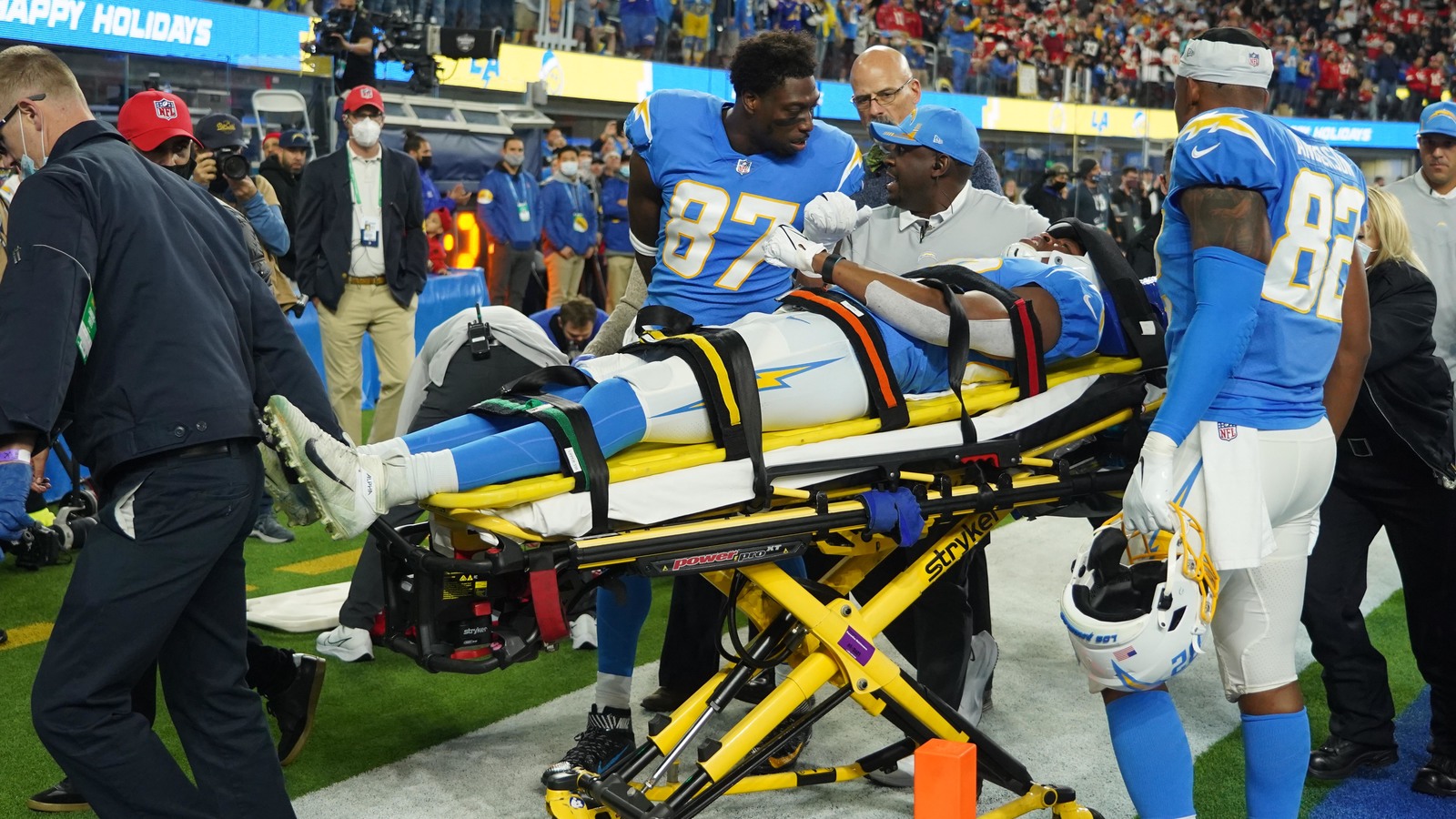 Chargers TE Donald Parham Jr. has concussion, will 'likely' leave hospital Friday