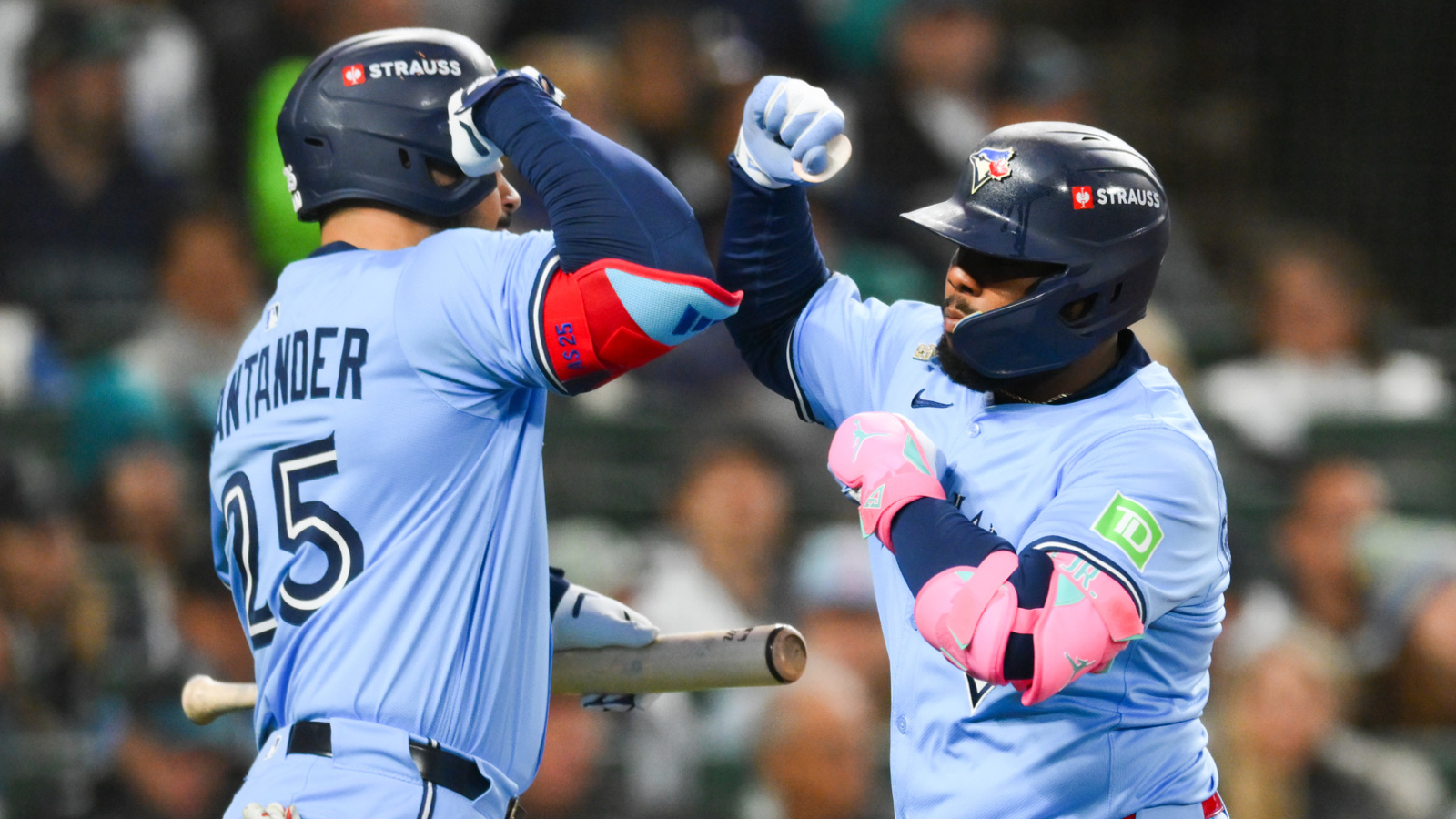 MLB playoff takeaways: Blue Jays dominate Mariners to cut series deficit