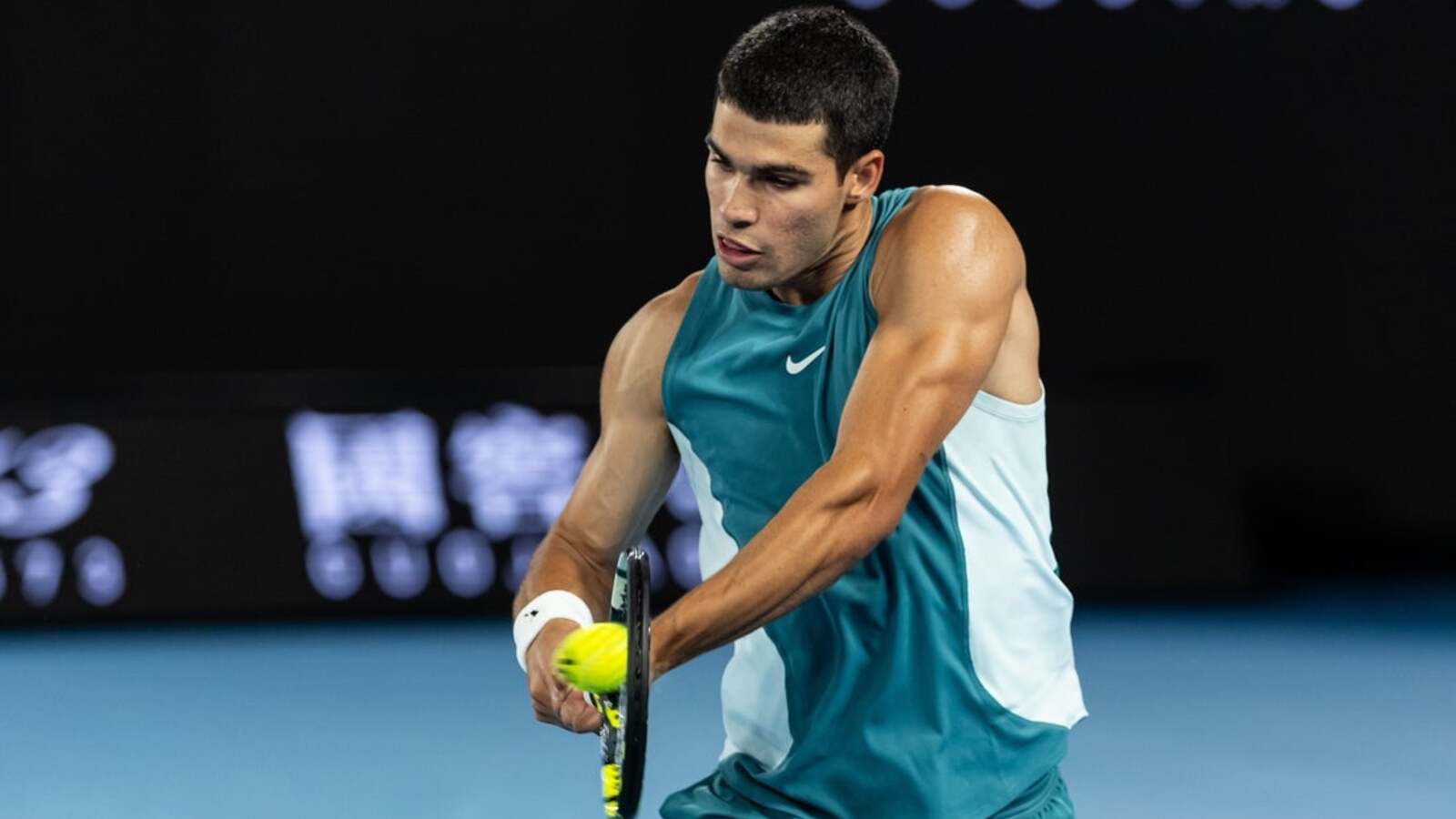 ATP roundup: Carlos Alcaraz continues win streak at London opener