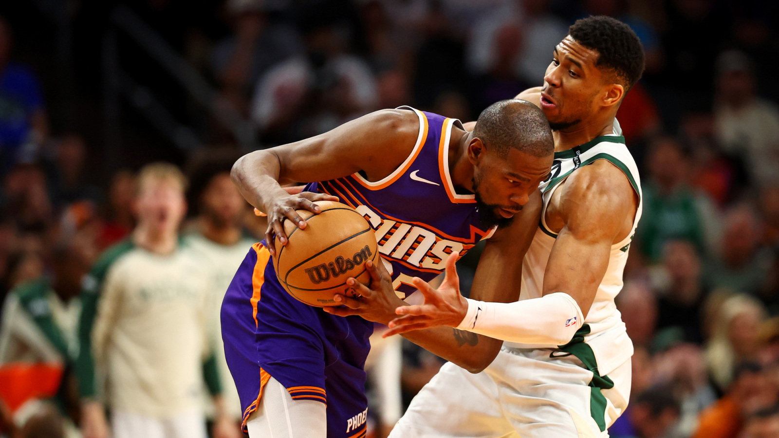KD outduels Greek Freak as Suns win fourth straight