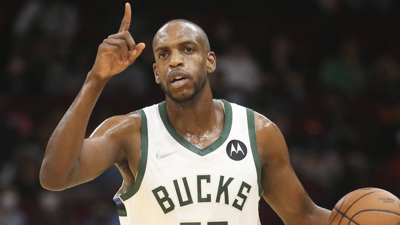 Bucks' Khris Middleton expected to miss at least two weeks with MCL sprain